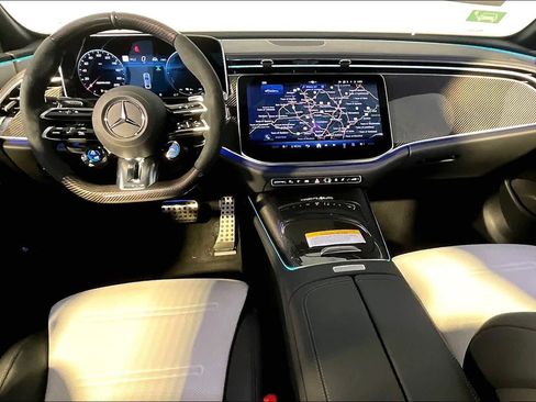 New 2026 Mercedes-Benz E 53 AMG e 4MATIC Sedan image 7