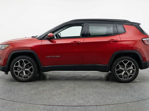 Used 2025 Jeep Compass Limited AWD/4WD image 3