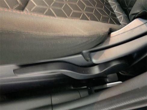 Used 2022 Mitsubishi Outlander Sport SE image 19