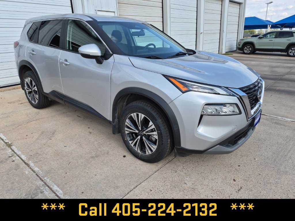 Used 2023 Nissan Rogue SV FWD image 25