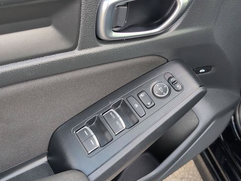 Used 2025 Honda Civic Sport image 17