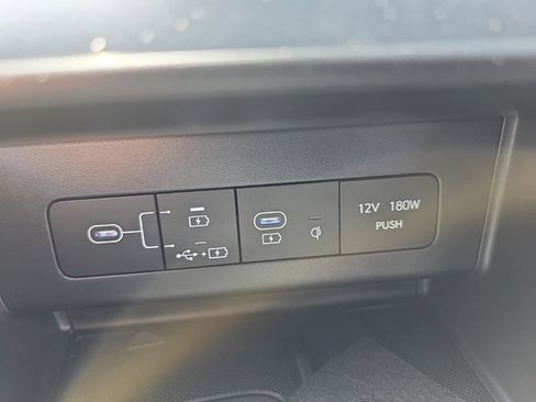 Used 2025 Hyundai Sonata SEL FWD image 16