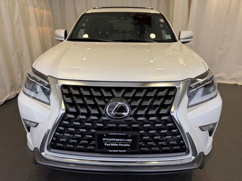 Used 2023 Lexus GX 460 Premium w/ Accessory Package AWD/4WD image 6