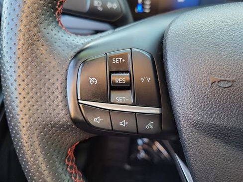 Certified 2023 Ford Escape ST-Line image 5