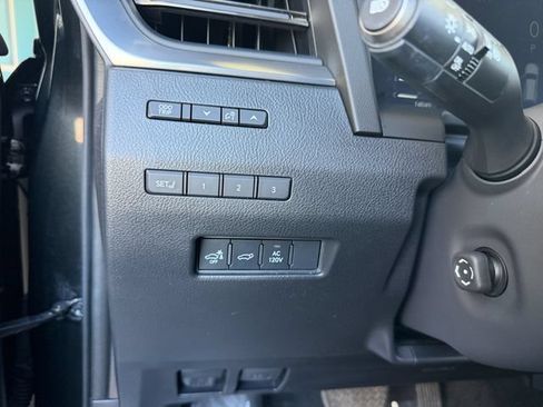 Used 2024 Lexus GX 550 w/ Accessory Package (Z1) AWD/4WD image 21