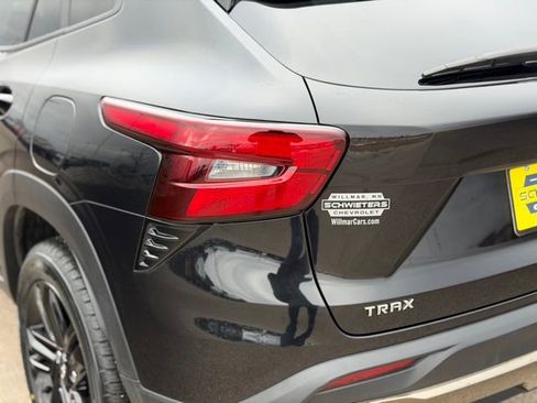 Used 2025 Chevrolet Trax ACTIV image 11