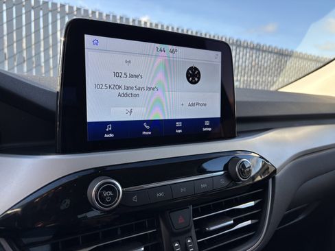 Used 2021 Ford Escape SE image 28