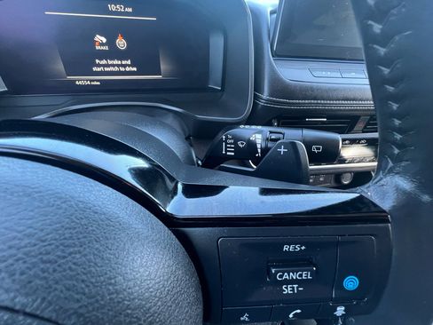 Used 2024 Nissan Rogue SL w/ SL Premium Package image 23