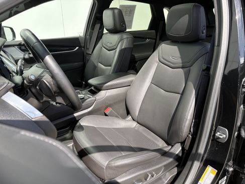 Certified 2023 Cadillac XT5 Premium Luxury AWD/4WD image 11