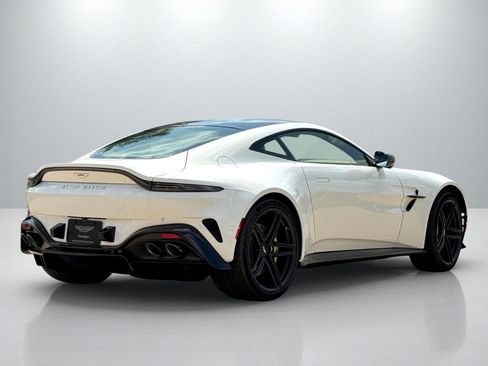 New 2025 Aston Martin V8 Vantage Coupe image 9