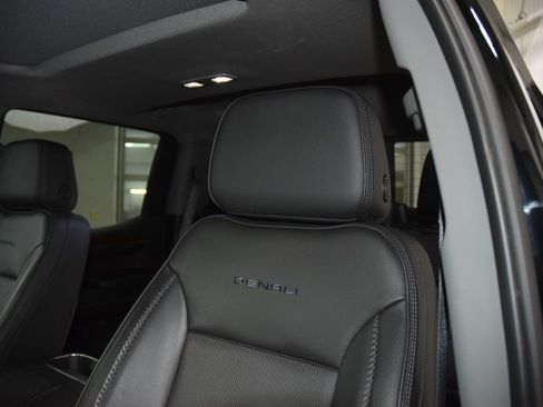 Used 2024 GMC Sierra 1500 Denali w/ Denali Reserve Package AWD/4WD image 41