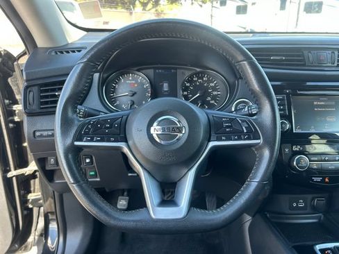 Used 2020 Nissan Rogue SV AWD/4WD image 21