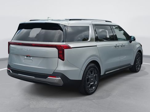 New 2026 Kia Carnival SX image 5