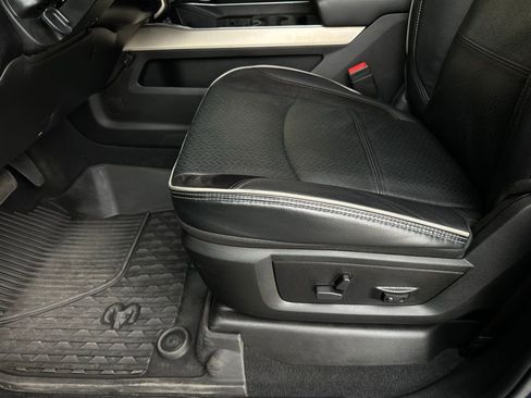 Used 2024 RAM 3500 Laramie AWD/4WD image 12