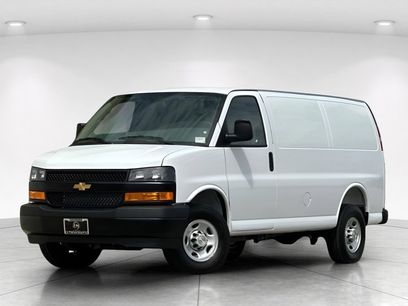 New 2026 Chevrolet Express 3500 w/ Driver Convenience Package