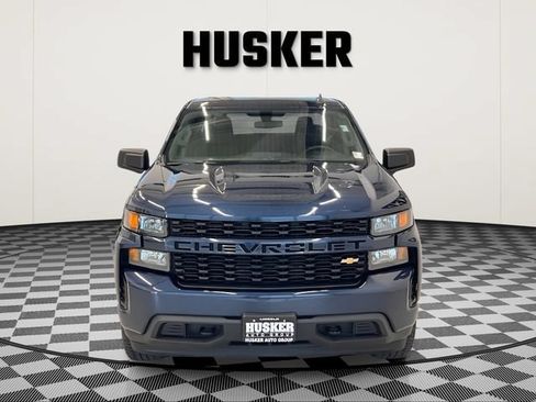 Used 2020 Chevrolet Silverado 1500 Custom w/ Custom Value Package AWD/4WD image 2