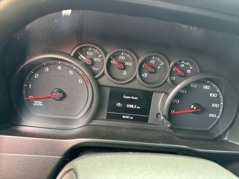 Certified 2021 Chevrolet Silverado 1500 Custom Trail Boss AWD/4WD image 6