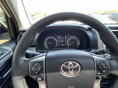 Used 2023 Toyota 4Runner Limited AWD/4WD image 14