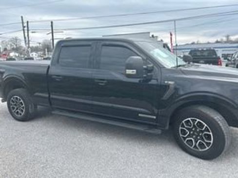 Used 2022 Ford F150 XLT w/ Equipment Group 302A High image 4