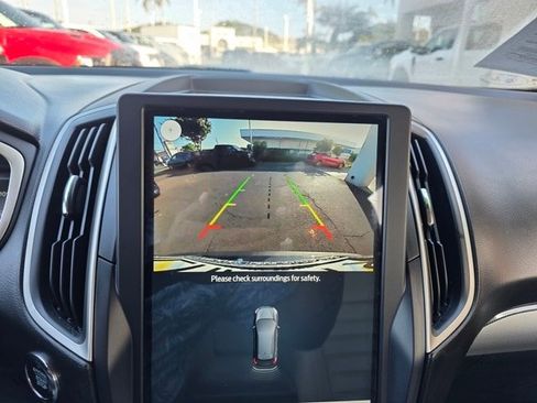 Used 2021 Ford Edge SEL w/ Convenience Package image 13