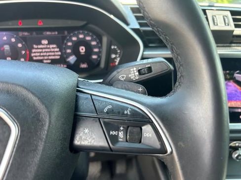 Used 2022 Audi Q3 2.0T Premium w/ Convenience Package image 18