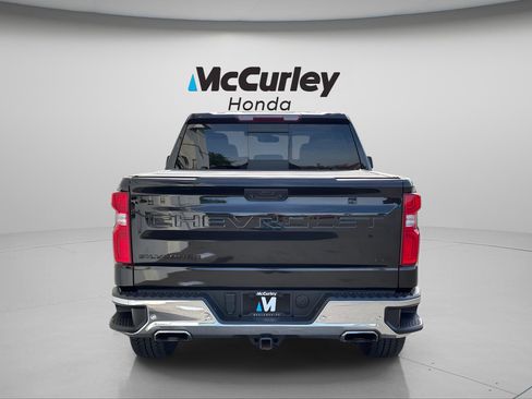 Used 2023 Chevrolet Silverado 1500 LTZ w/ LTZ Convenience Package II AWD/4WD image 4