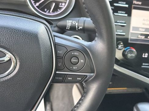 Used 2018 Toyota Camry XLE w/ Driver Assist Package FWD image 25