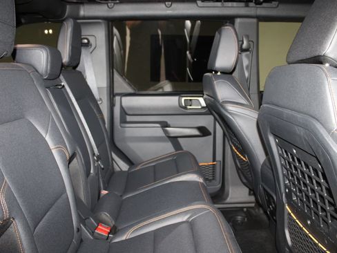 Used 2024 Ford Bronco Badlands AWD/4WD image 26
