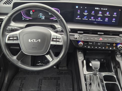 Used 2025 Kia Telluride S FWD image 24