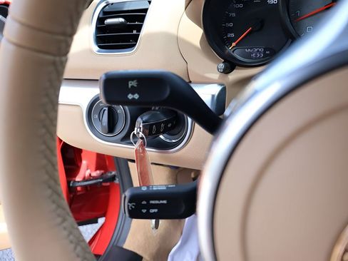 Used 2013 Porsche Boxster S image 31