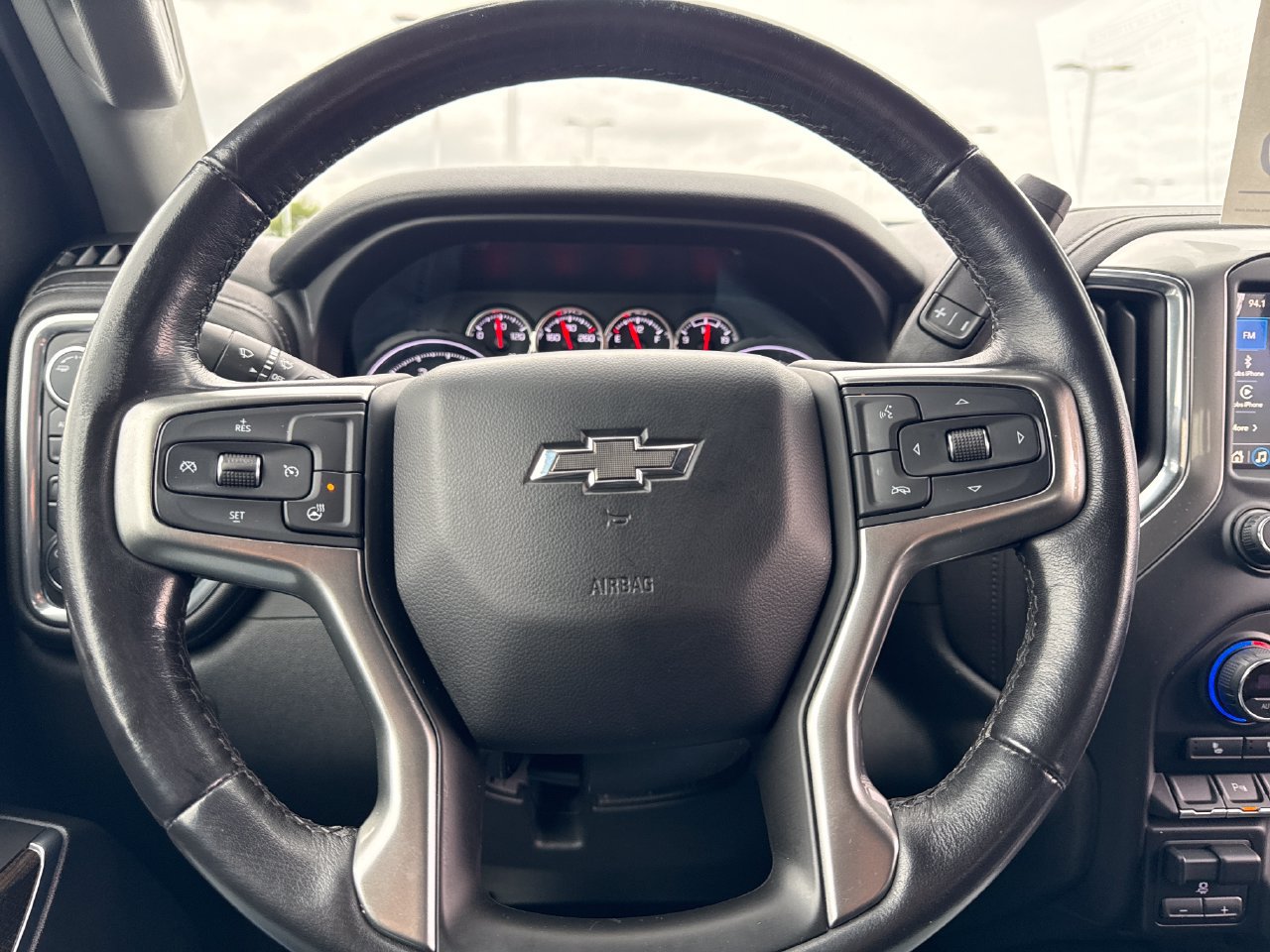 Used 2021 Chevrolet Silverado 1500 LT Trail Boss w/ Convenience Package II AWD/4WD image 19