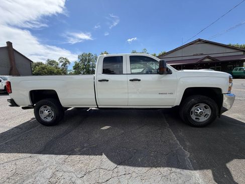 Used 2016 Chevrolet Silverado 2500 W/T w/ WT Convenience Package AWD/4WD image 10