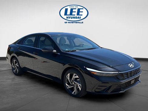 New 2026 Hyundai Elantra Limited FWD image 1