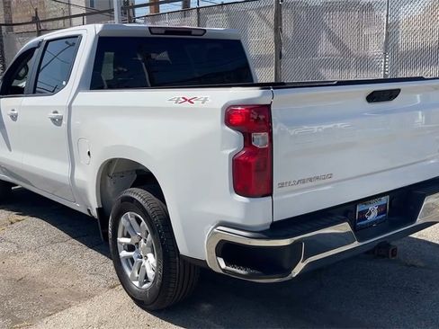 Used 2023 Chevrolet Silverado 1500 LT image 24