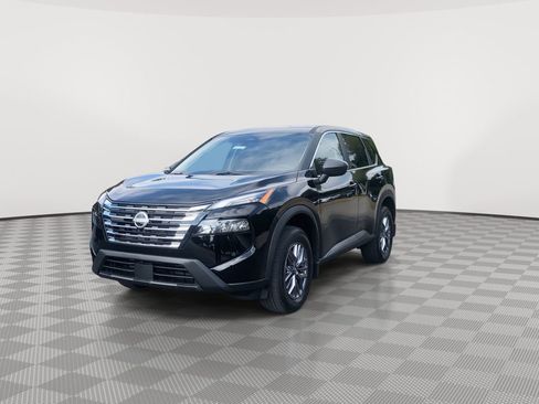 Certified 2026 Nissan Rogue S AWD/4WD image 4