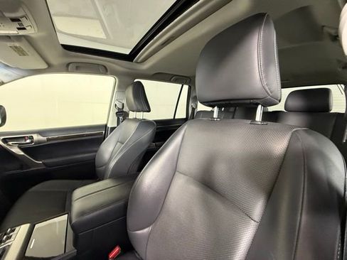 Used 2015 Lexus GX 460 AWD/4WD image 18
