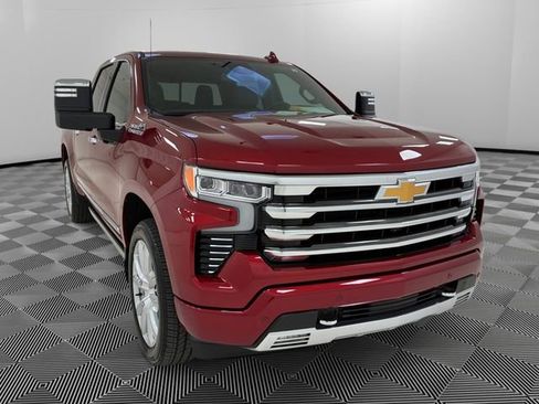 Certified 2025 Chevrolet Silverado 1500 High Country w/ High Country Premium Package AWD/4WD image 7