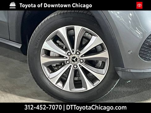 Used 2022 Mercedes-Benz GLE 350 4MATIC w/ Premium Package image 2