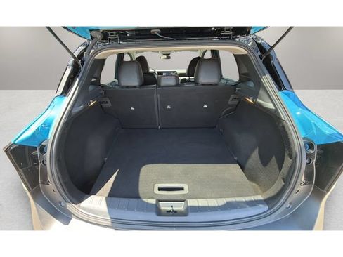 Used 2025 Nissan Kicks SR FWD image 31