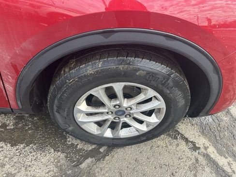 Used 2022 Ford Escape SE w/ Cold Weather Package image 19