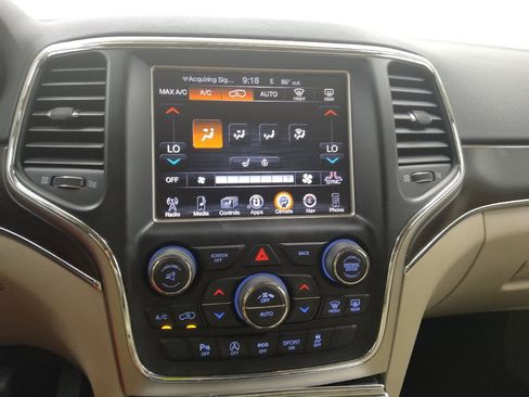 Used 2017 Jeep Grand Cherokee Limited AWD/4WD image 25