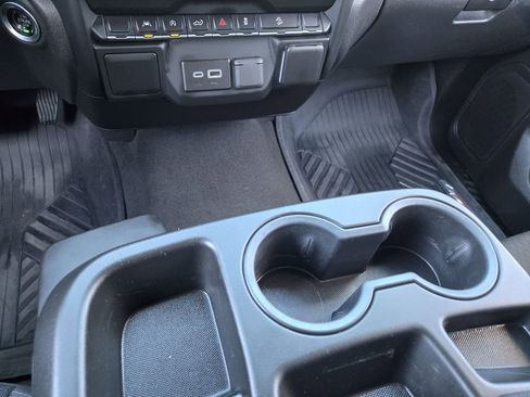 Used 2024 Chevrolet Silverado 1500 Custom Trail Boss w/ LPO, Dark Essentials Package image 17