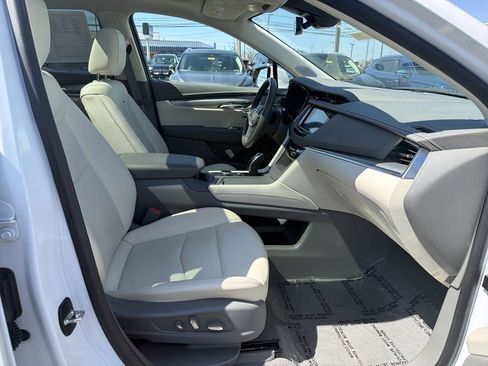 Used 2024 Cadillac XT5 Premium Luxury image 15