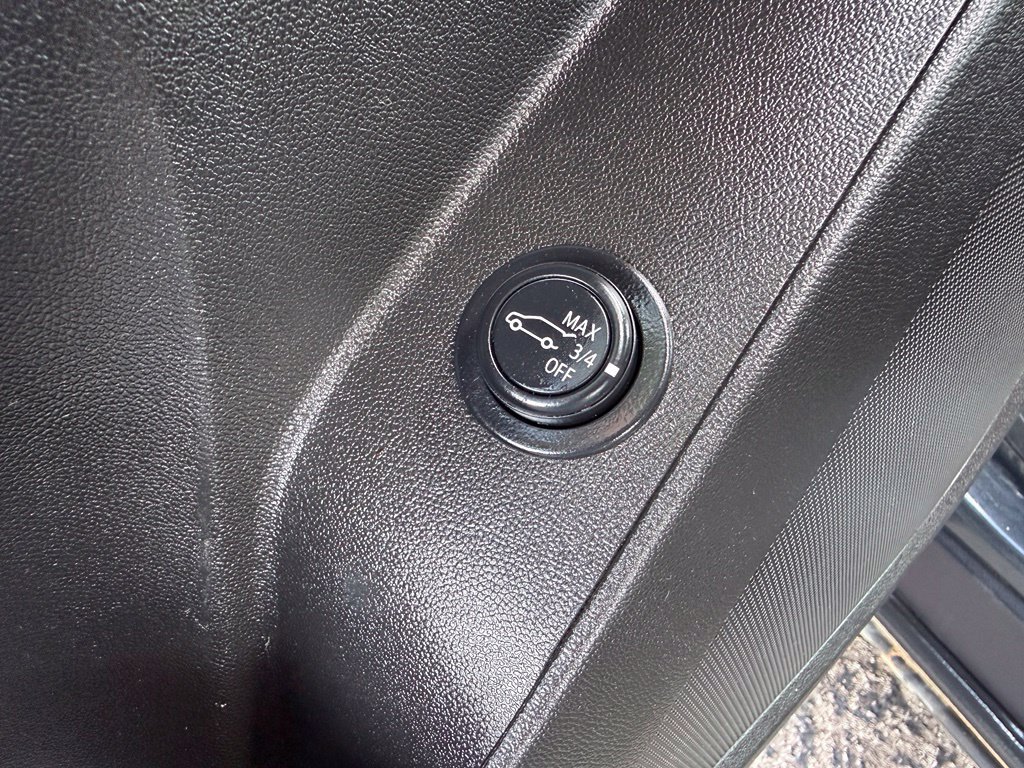 Used 2023 Chevrolet Equinox LT FWD image 27