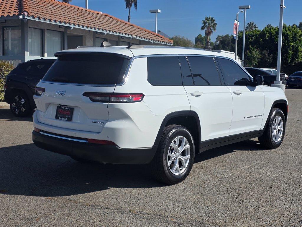 Used 2023 Jeep Grand Cherokee L Limited RWD image 5