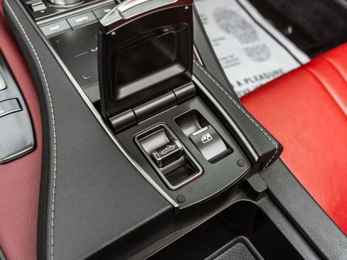 Used 2021 Lexus LC 500 Convertible image 11