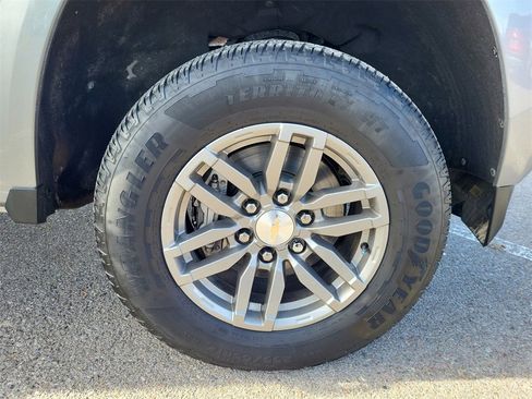 Certified 2023 Chevrolet Colorado LT w/ LT Convenience Package image 17