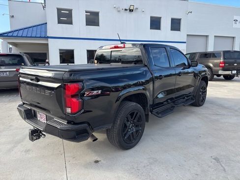 Used 2024 Chevrolet Colorado Z71 w/ Z71 Convenience Package 2 image 9