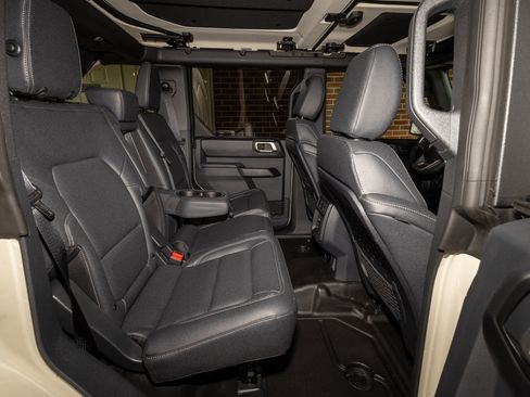 New 2026 Ford Bronco Badlands AWD/4WD image 26