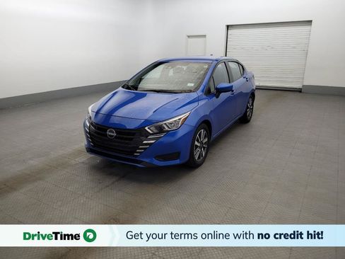 Used 2024 Nissan Versa SV FWD image 1